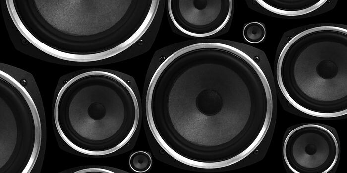 Araç İçi Ses Sistemlerinde Amfi Nedir?