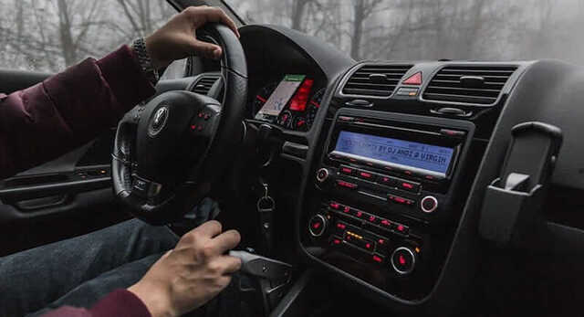 Araç Radyosu Çalışmamasının 5 Nedeni